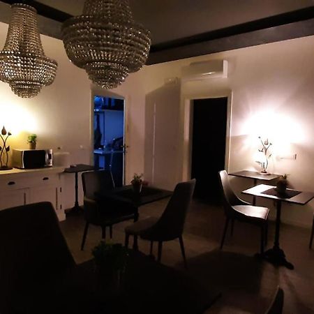 Double A Guest House Местре Экстерьер фото