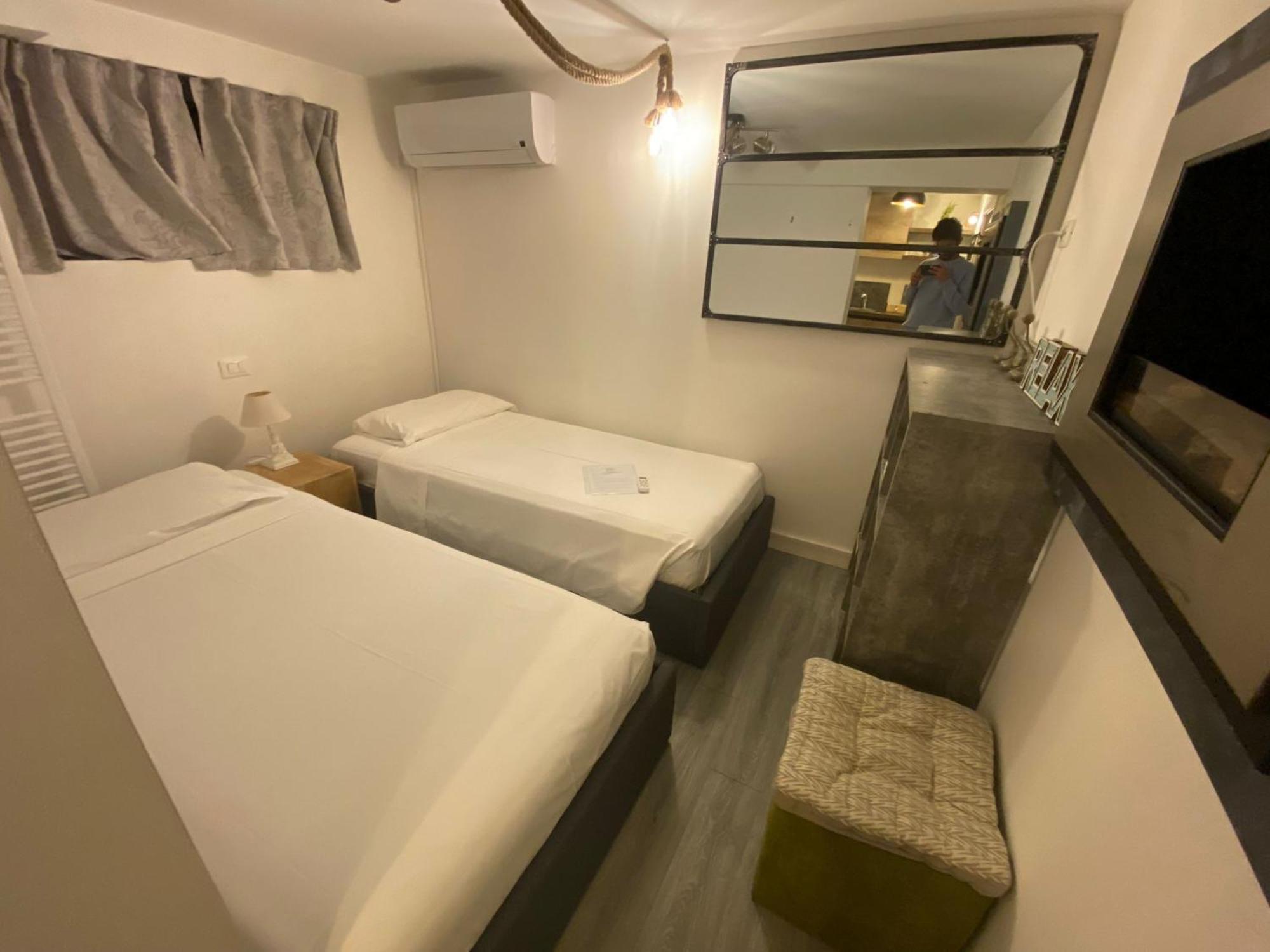 Double A Guest House Местре Экстерьер фото