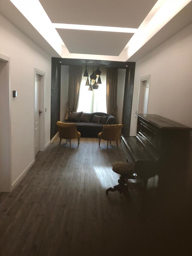 Double A Guest House Местре Экстерьер фото