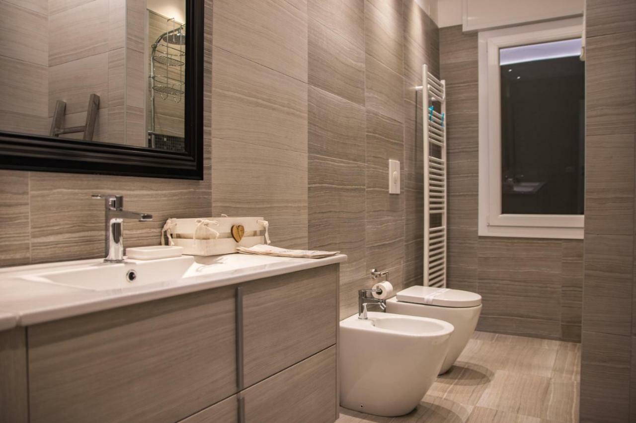 Double A Guest House Местре Экстерьер фото