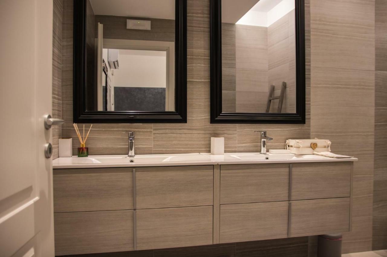 Double A Guest House Местре Экстерьер фото