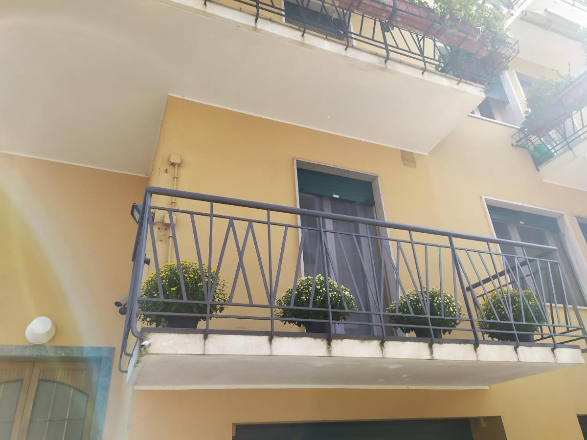 Double A Guest House Местре Экстерьер фото